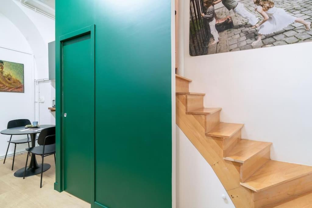 Grand Duplex Montmartre Apartment Paris Exterior foto